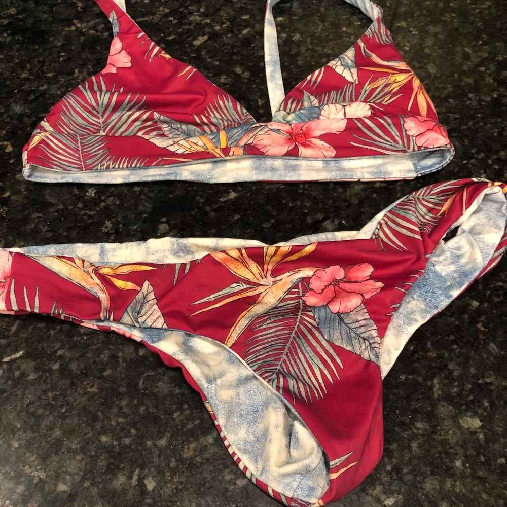 Billabong Reversible Bikini Large